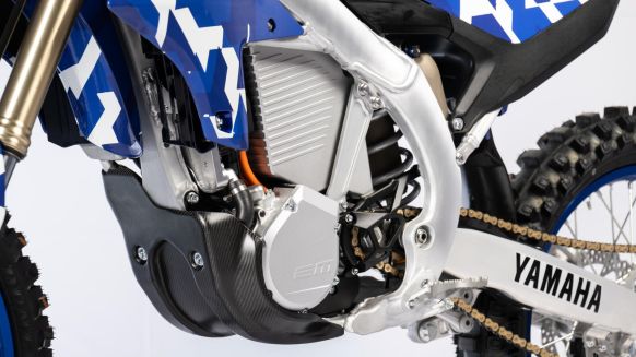 Yamaha Motor opracowuje motocykl YE-01 Racing Concept